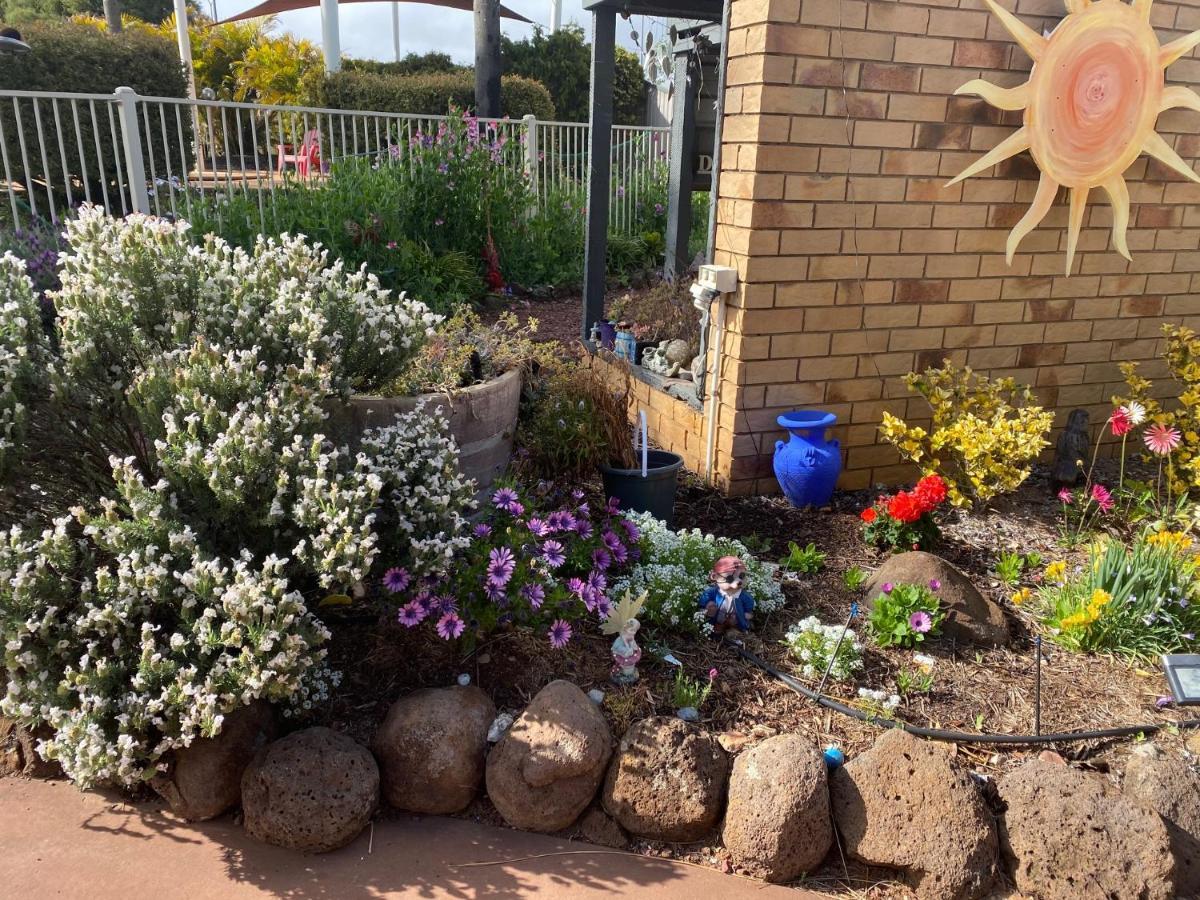 Sunray Motor Inn Toowoomba Bagian luar foto